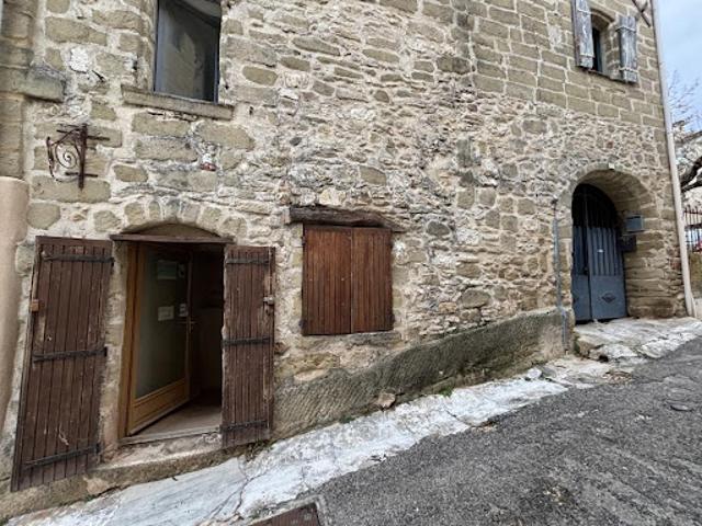 Local Commercial vente à Nîmes, Saint-quentin-la-poterie