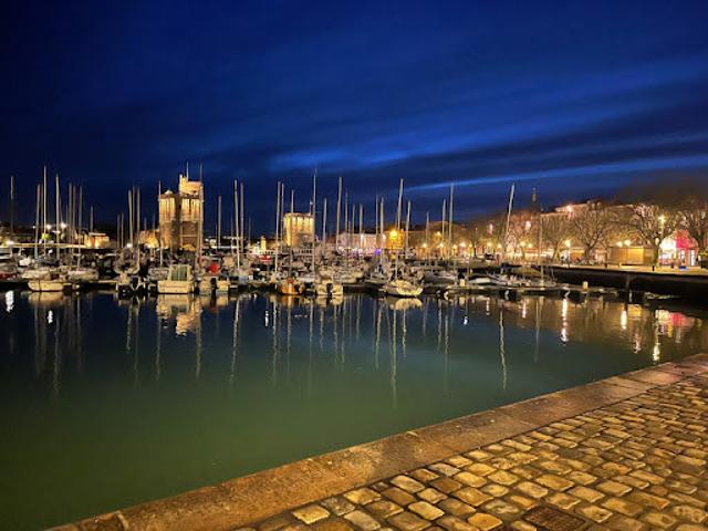 Local Commercial vente à Le Prieuré, La Rochelle