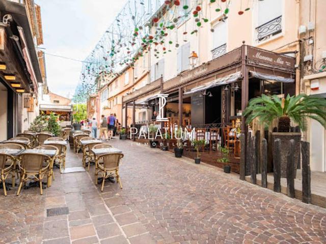 Local Commercial vente à Arrondissement de Draguignan, Sainte-maxime