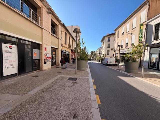 Local Commercial vente à Arrondissement de Toulon, Hyères