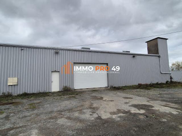 Local Commercial vente à Segré, Le Louroux-béconnais