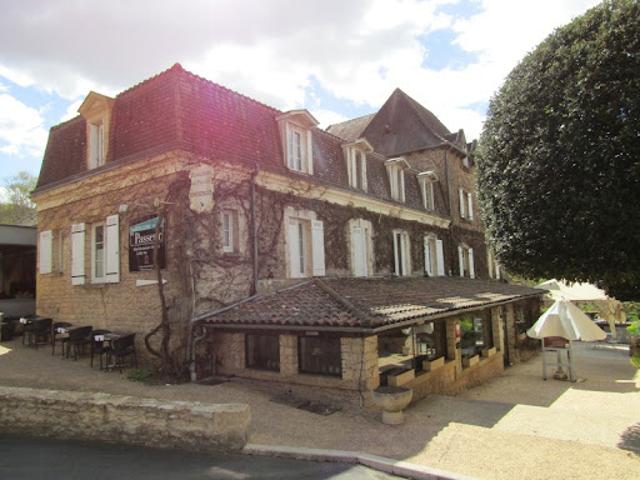 Local Commercial vente à Sarlat-la-Canéda, Les Eyzies-de-tayac-sireuil