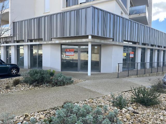 Local Commercial vente à Nîmes, Les Angles