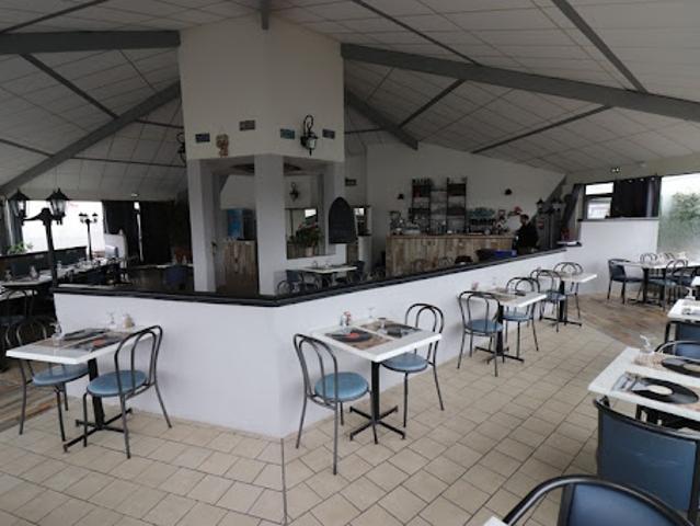 Local Commercial vente à Rochefort, Tonnay-charente