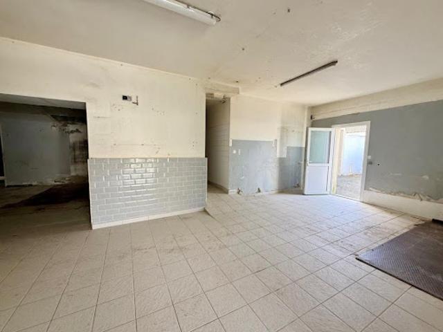 Local Commercial vente à La Rochelle, Sainte-soulle
