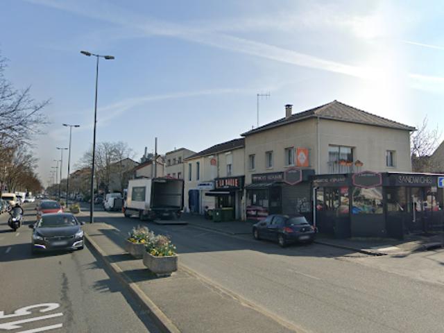 Local Commercial vente à France métropolitaine, Noisy-le-sec