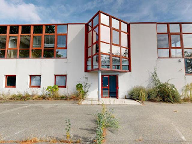 Local Commercial vente à Le Perray-en-Yvelines, Yvelines