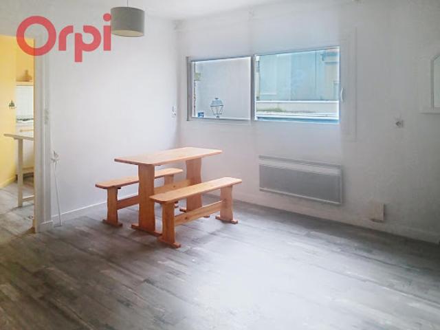 Local Commercial vente à Les Sables-d'Olonne, Château-d'olonne