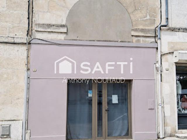 Local Commercial vente à Cognac