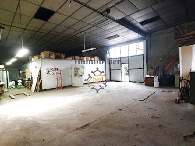 Local Commercial vente à Millau, Montlaur