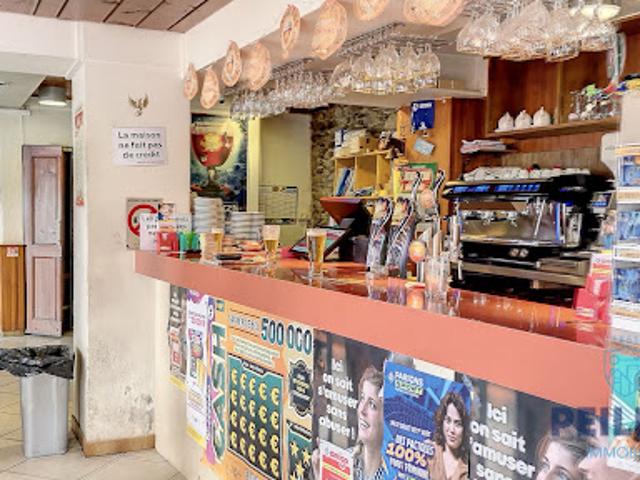 Local Commercial vente à ZA Le Village d'Entreprises, Sciez