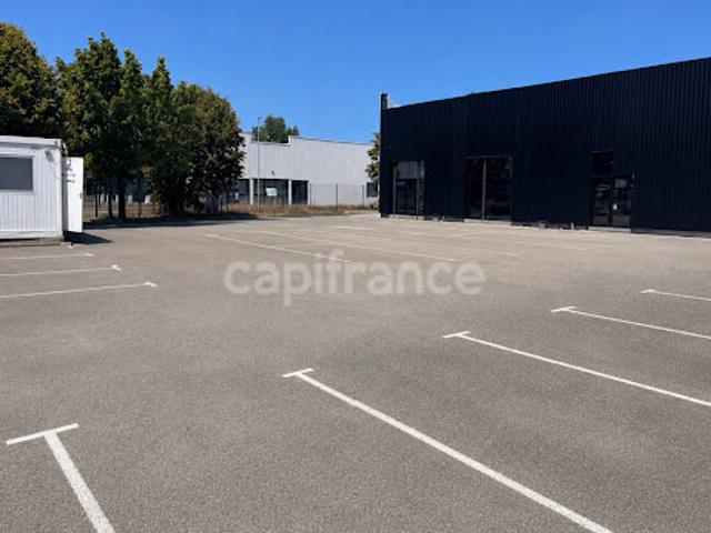 Local Commercial vente à Castelginest, Haute-Garonne