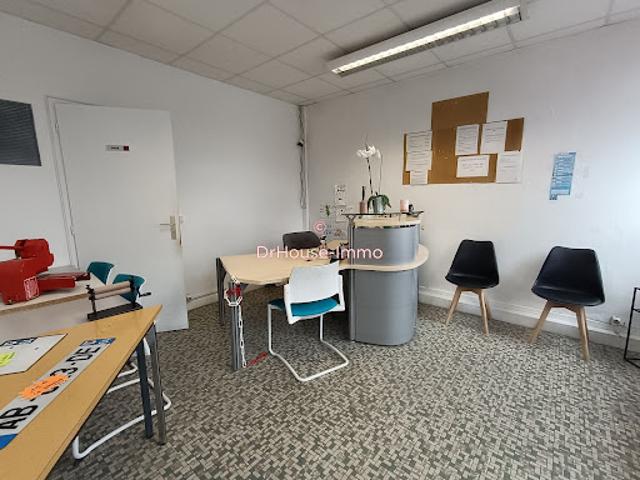 Local Commercial vente à Oloron-Sainte-Marie, Oloron-sainte-marie