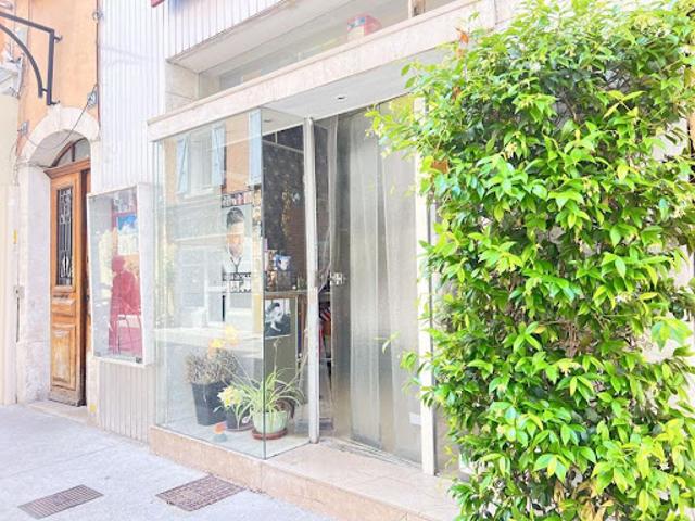 Local Commercial vente à Digne-les-Bains, Digne-les-bains
