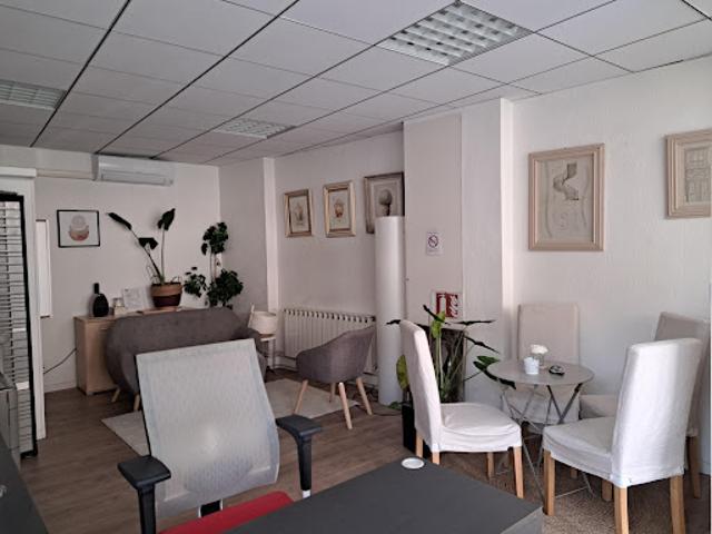 Local Commercial vente à Nîmes, Les Angles
