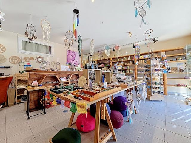 Local Commercial vente à Céret, Laroque-des-albères