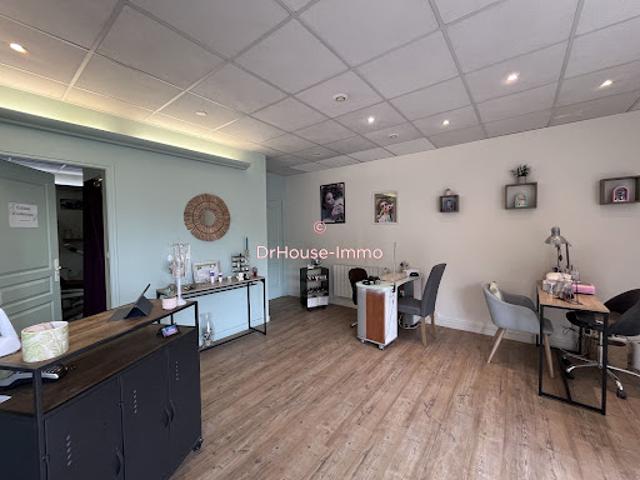 Local Commercial vente à Angoulême, Aignes-et-puypéroux