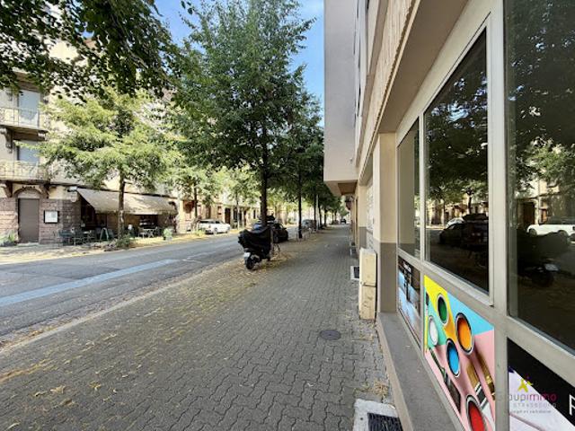Local Commercial vente à Strasbourg, Hoenheim