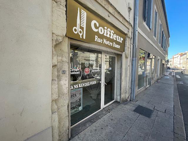 Local Commercial vente à Puech du Teil, Nîmes