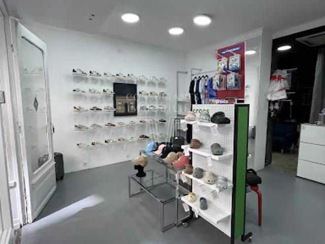 Local Commercial vente à Nanterre, Neuilly-sur-seine