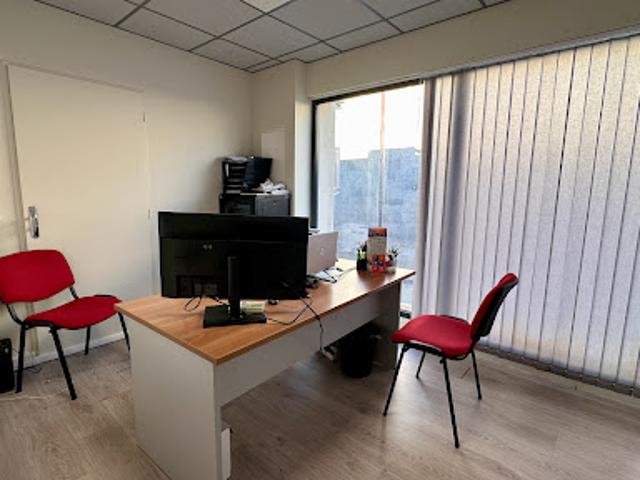 Local Commercial vente à Grenoble, Saint-marcellin