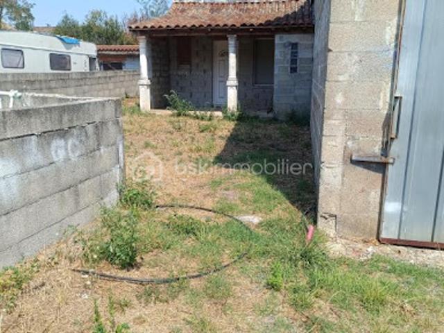 Local Commercial vente à Quartier de Ville Tivoli, Montendre