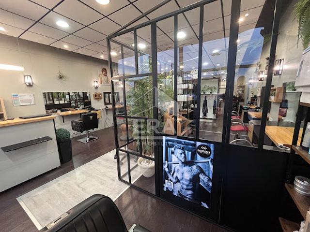 Local Commercial vente à Pontarlier, Valdahon