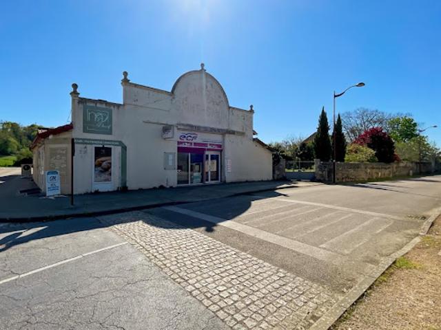 Local Commercial vente à Mont-de-Marsan, Larrivière