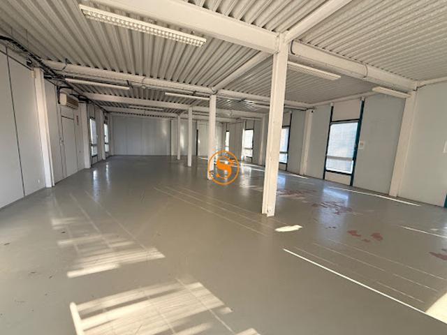 Local Commercial vente à Sarcelles, Montsoult