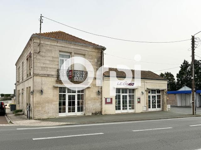 Local Commercial vente à Rochefort