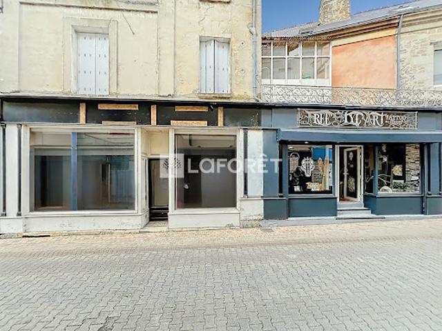 Local Commercial vente à Saumur, Doué-la-fontaine