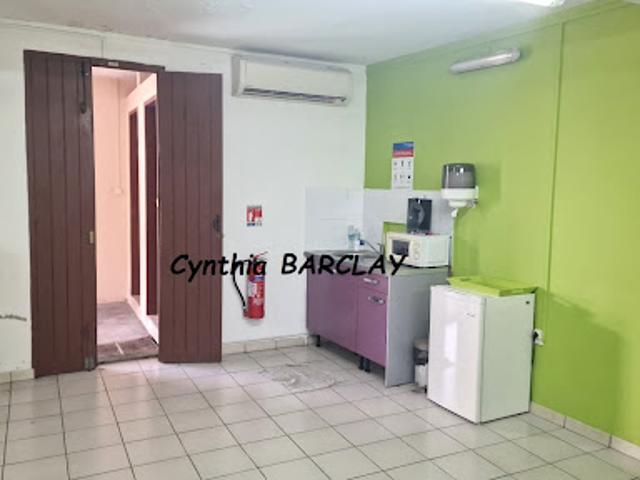 Local Commercial vente à Martinique
