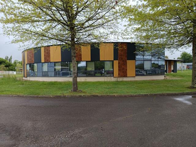 Local Commercial vente à Le Château, Aire-sur-l'adour