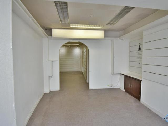 Local Commercial vente à Romorantin-Lanthenay, Montrichard