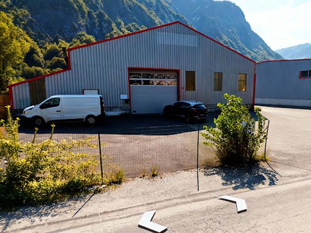 Local Commercial vente à Saint-Jean-de-Maurienne, Saint-jean-de-maurienne