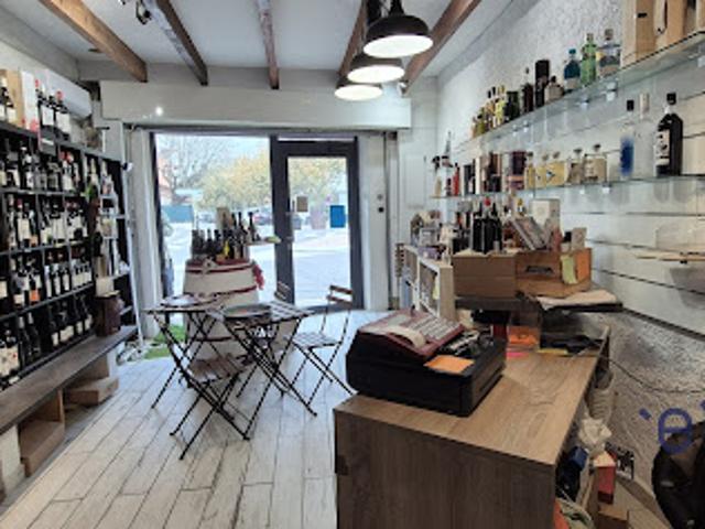 Local Commercial vente à Toulouse, Baziège