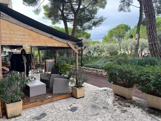 Local Commercial vente à Grasse, Vence