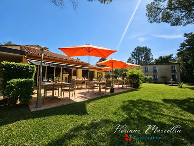 Local Commercial vente à Nîmes, Pont-saint-esprit