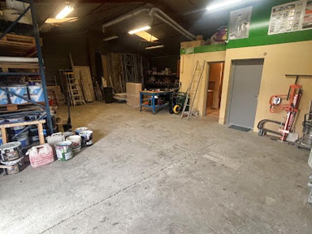 Local Commercial vente à Charolles, Bourbon-lancy