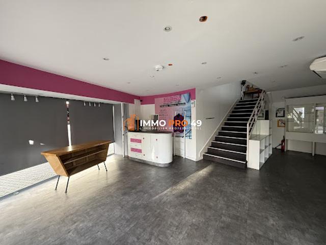 Local Commercial vente à Cholet