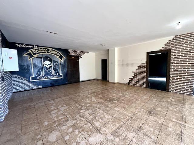 Local Commercial vente à Bastia, Biguglia