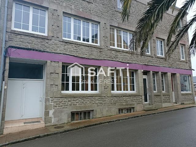 Local Commercial vente à Keraleon, Plomodiern