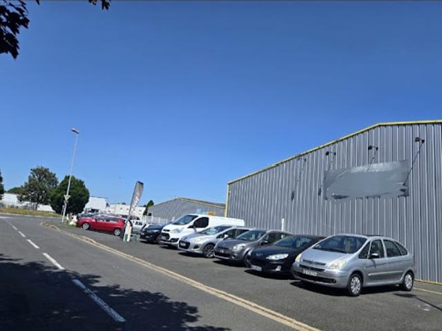 Local Commercial vente à Tours, Parçay-meslay