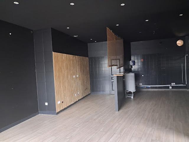 Local Commercial vente à Nîmes, Bagnols-sur-cèze