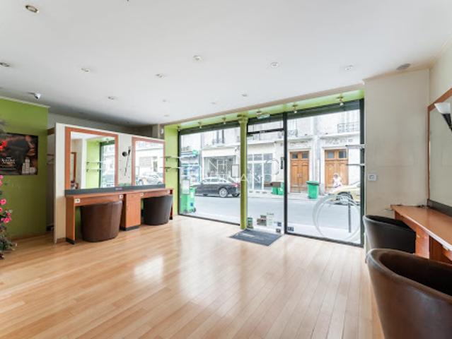 Local Commercial vente à Paris, Île-de-France