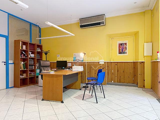 Local Commercial vente à Grasse