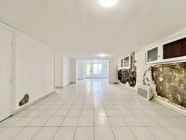 Local Commercial vente à Évry, Ballancourt-sur-essonne