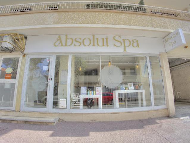 Local Commercial vente à Grasse, Antibes