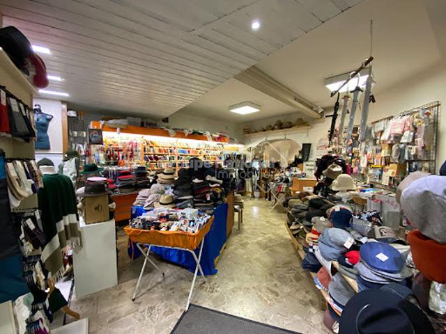 Local Commercial vente à Bagnols-sur-Cèze, Gard