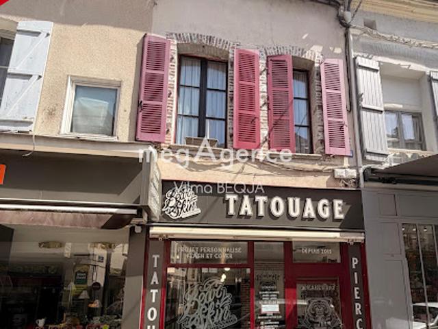 Local Commercial vente à Sens